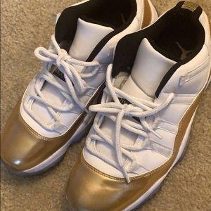 Size 11 gold Jordan 11